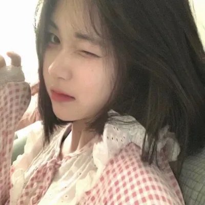 关于世界末日的不明确报告 在线观看